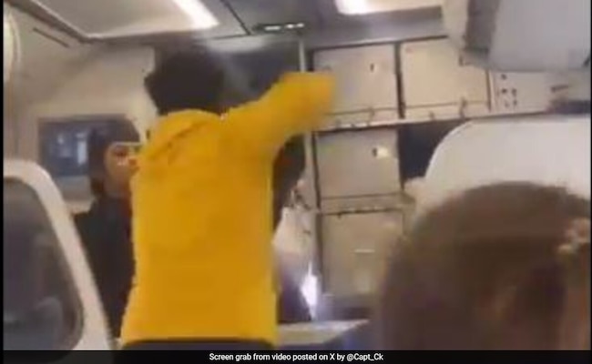ntg7r2mo passenger punches indigo