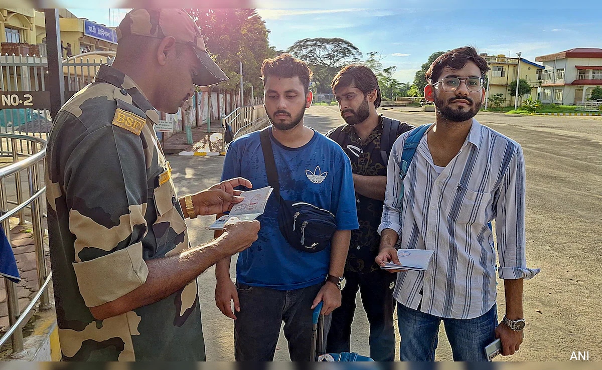v0ne6s1g indian students bangladesh