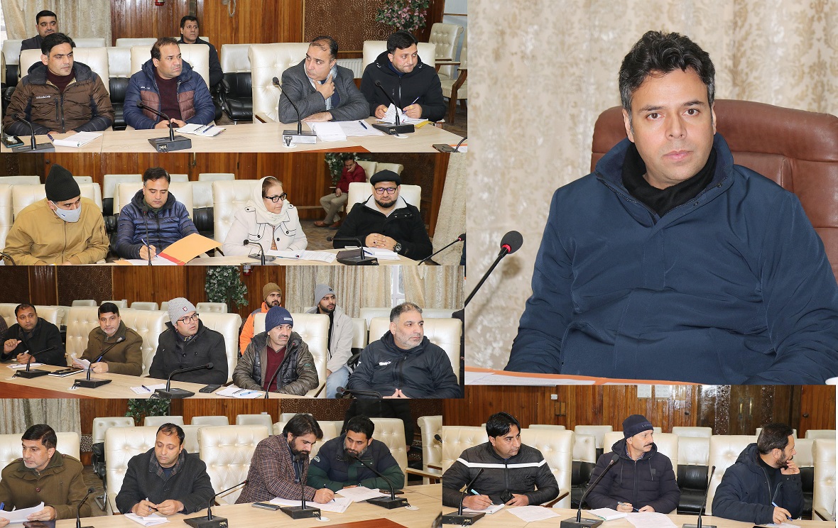 DEO DC Srinagar finalizes preparations for celebration of 15th National Voters Day