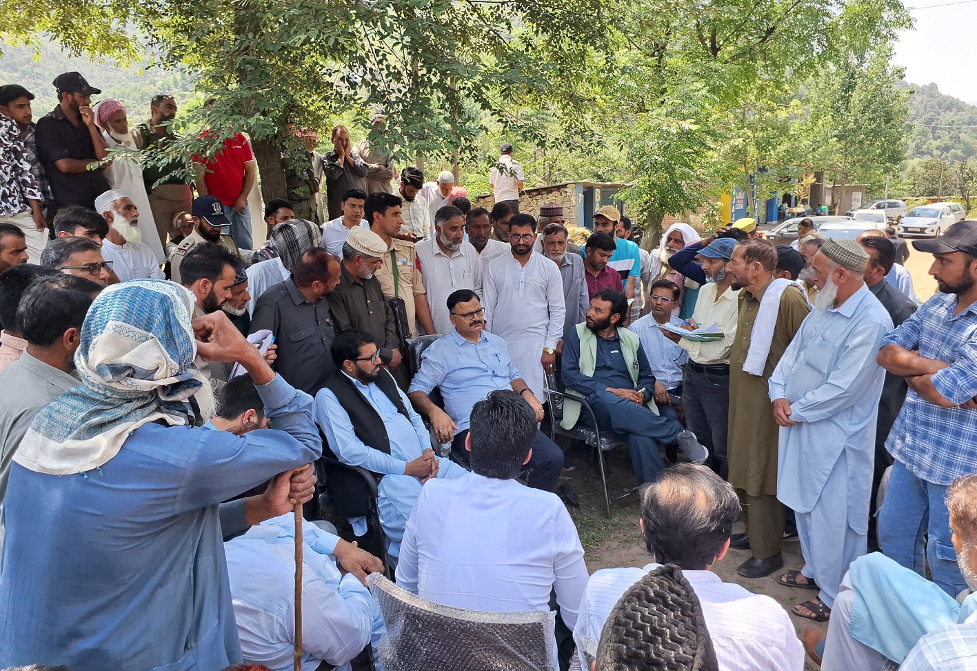 Javed Rana visits LoC Villages in Mankote sector of Poonch district 16