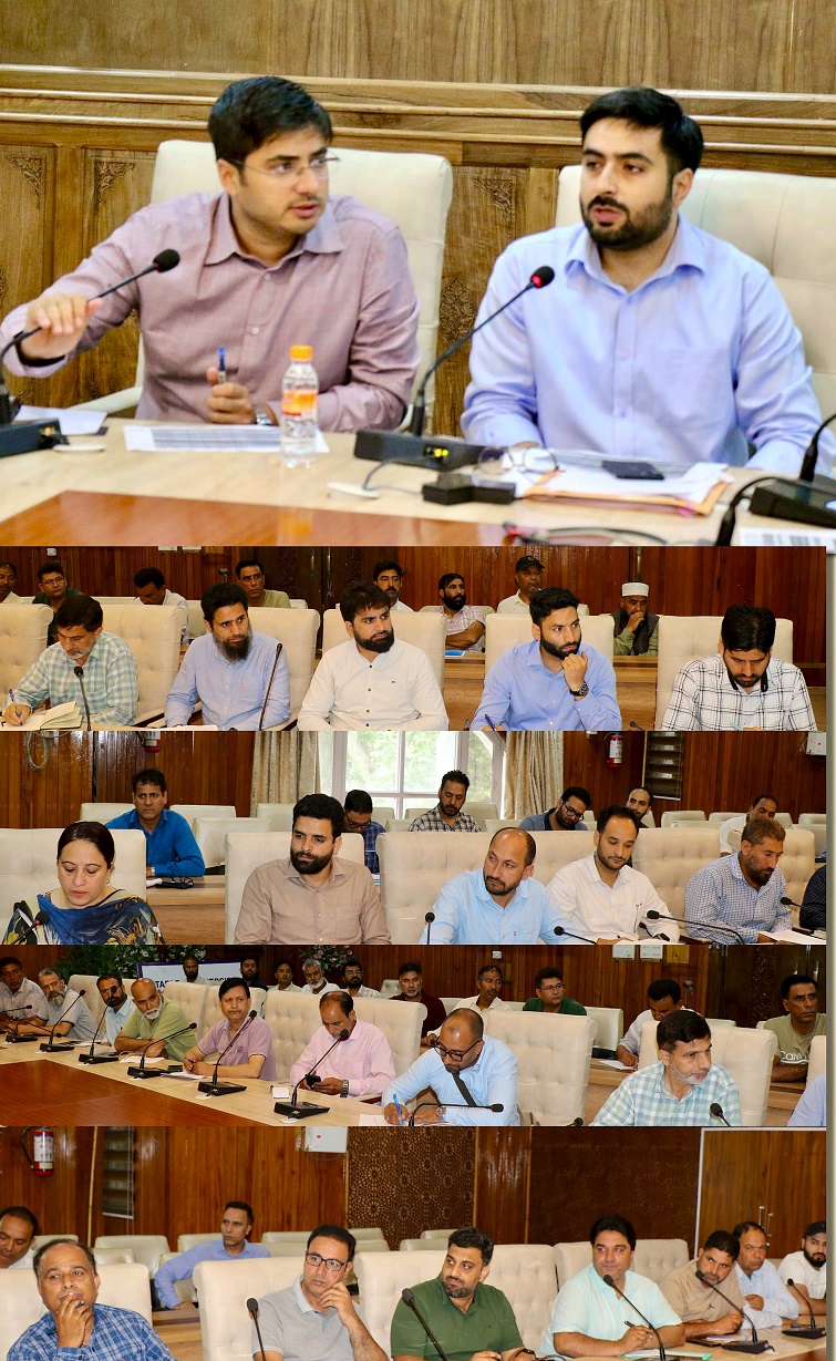 DC Srinagar Commissioner SMC review progress under PMAY Urban 2.0 in Srinagar