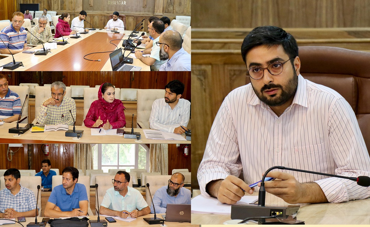 DC Srinagar reviews implementation of Water Supply projects under AMRUT 2.0