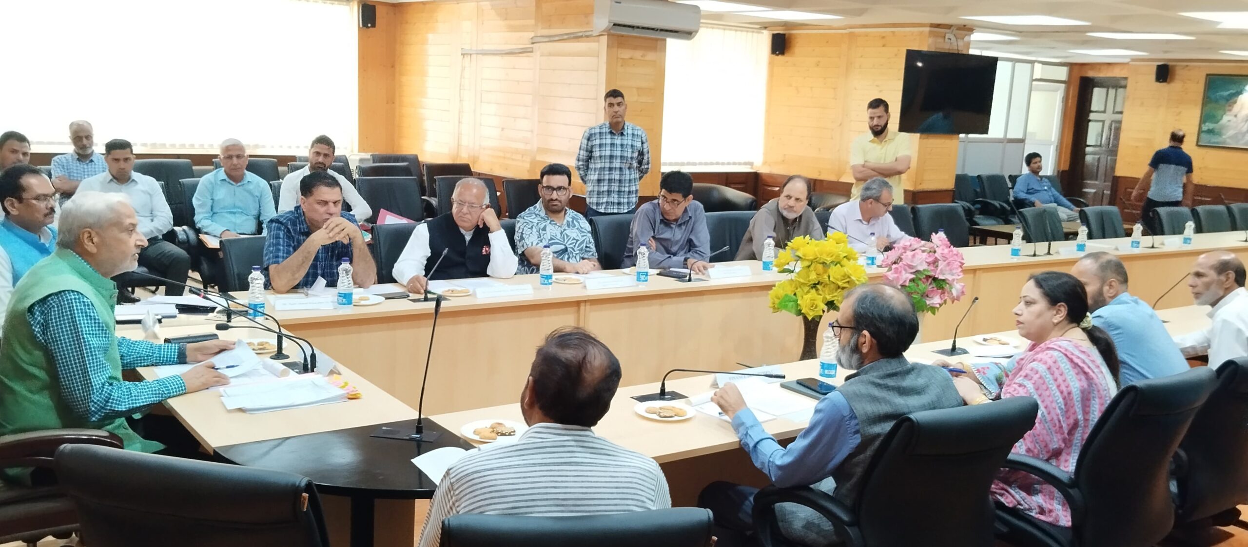 PAC holds maiden meeting at Srinagar 16 scaled
