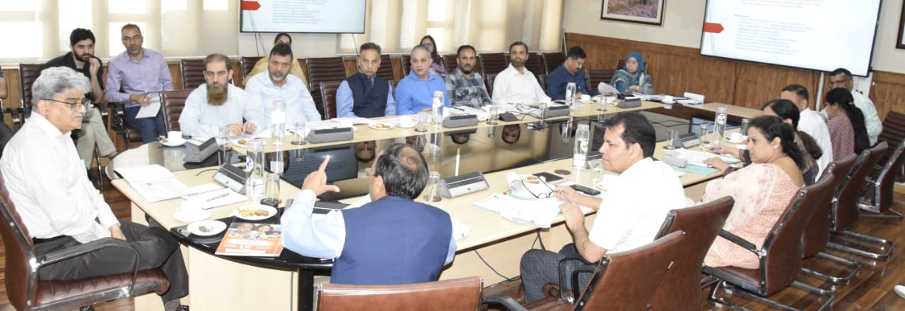 CS reviews implementation of welfare schemes for marginalized sections across JK 2