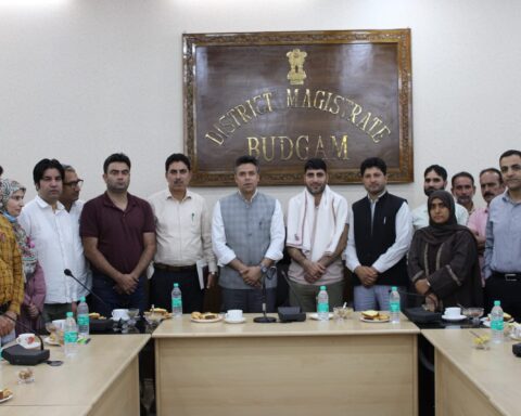 Latest 5 Distt admin Budgam accords warm farewell to outgoing CPO Irfan Ahmad Giri