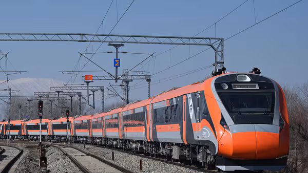 20250125 WA VANDE BHARAT TRAIN 18 0 1743412736790 1743412743313